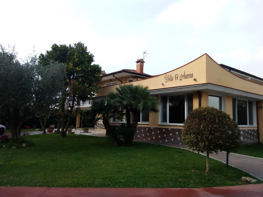 Hotel Villa Aurora Latina Zewnętrze zdjęcie