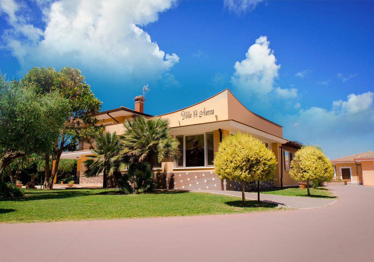 Hotel Villa Aurora Latina Zewnętrze zdjęcie