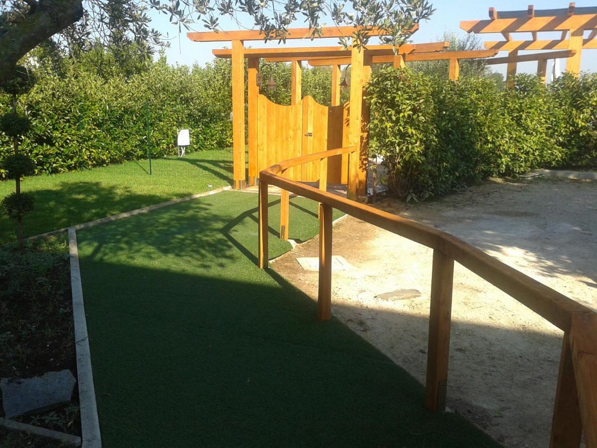 Hotel Villa Aurora Latina Zewnętrze zdjęcie