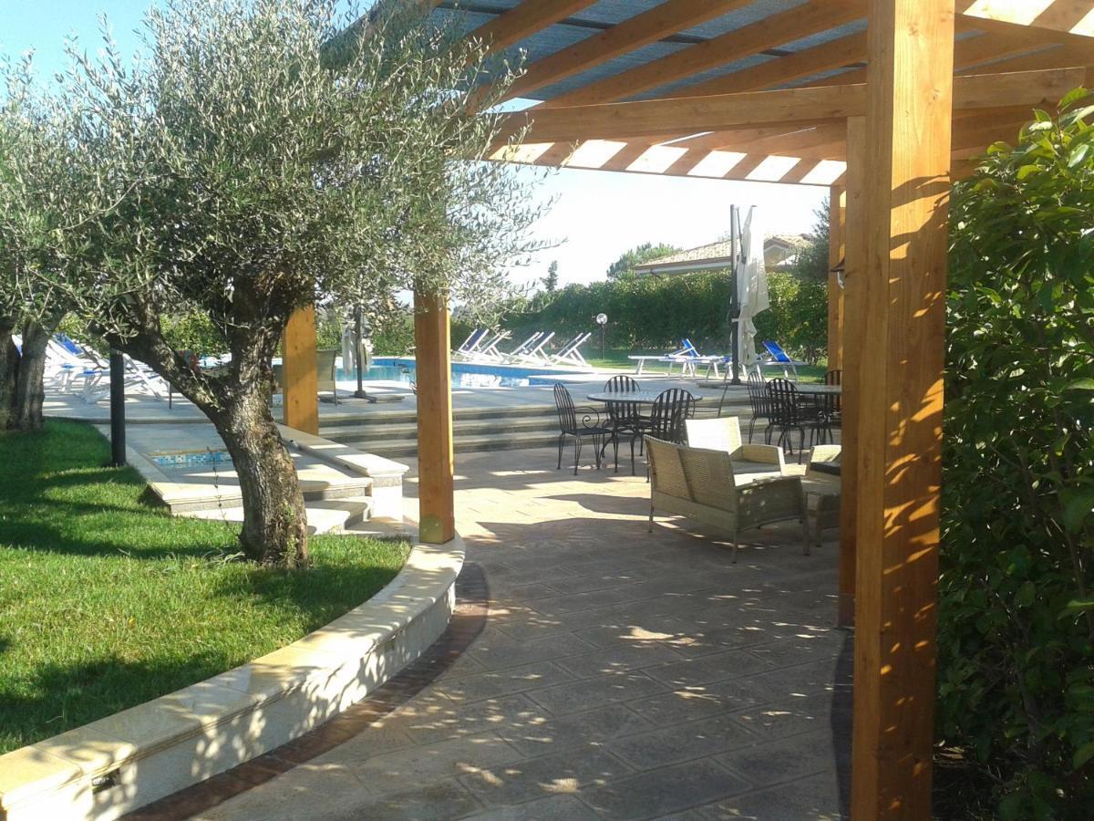 Hotel Villa Aurora Latina Zewnętrze zdjęcie